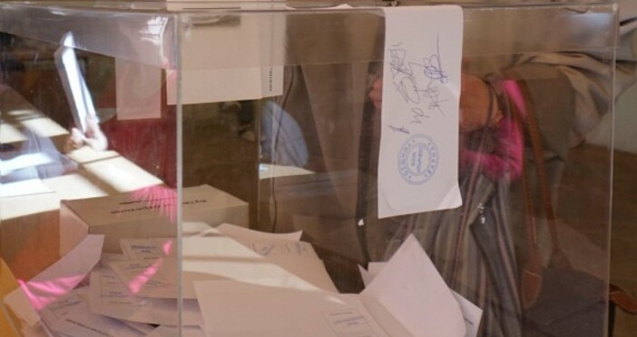 Вторият тур на изборите за местна власт във Варна започна