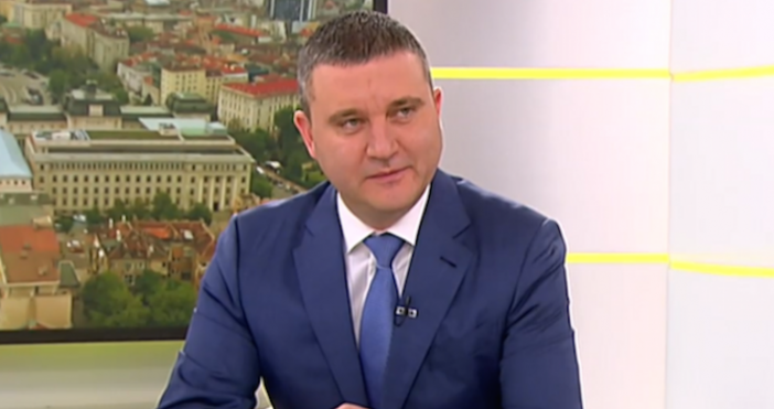 Президентът имаше много тежка позиция дали да даде мандат или