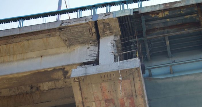 Източник снимка и видео  novavarna netАспарухов мост във Варна има спешна