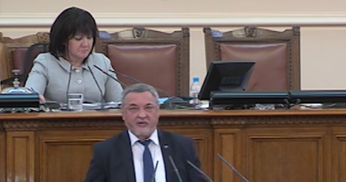 Източник и видео Novini bgДеница Сачева ще спазва програмата на мнозинството никакви залитания