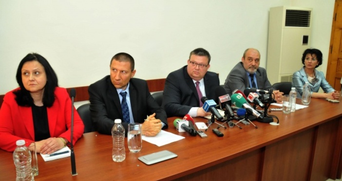 Снимка БулфотоЗам главният прокурор Мария Шишкова е депозирала оставката си  Тя е