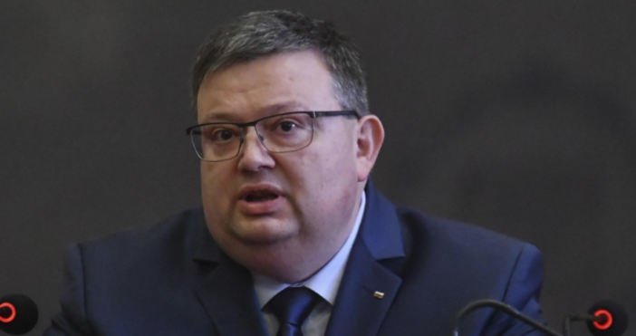 Снимка БулфотоВисшият съдебен съвет прие оставката на Сотир Цацаров като главен прокурор