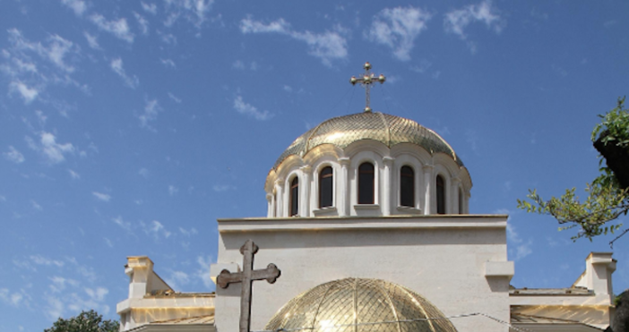 Снимка БулфотоПрез следващата година ще бъде осветена новата църква във