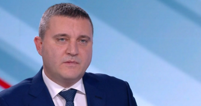 Финансовият министър Владислав Горанов обяви че България може да замени лева с евро на 1