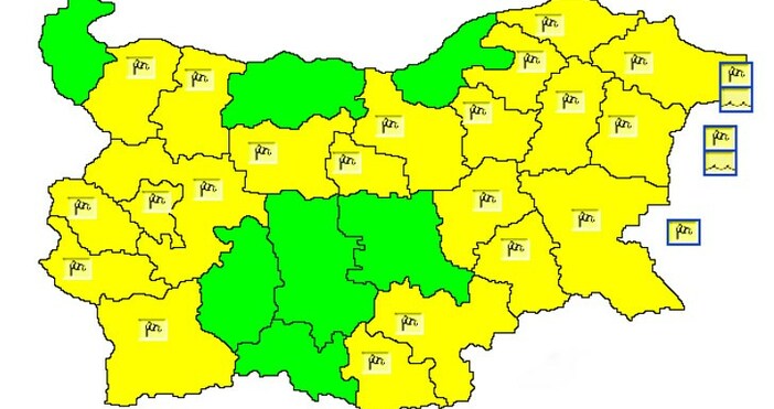 Жълт код за силен вятър е обявен в 20 области на страната.Това сочи справка на сайта на
