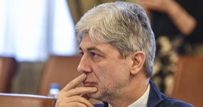 Министърът на околната среда и водите Нено Димов е обвинен