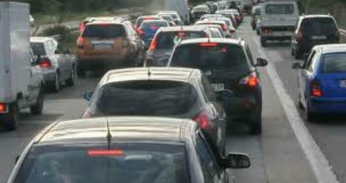 Снимка БулфотоАвтомагистрала Струма е затворена заради катастрофа съобщават от Агенция