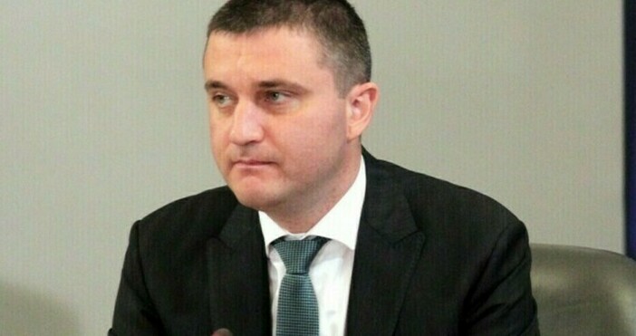 Министърът на финансите Владислав Горанов твърди, че както не беше