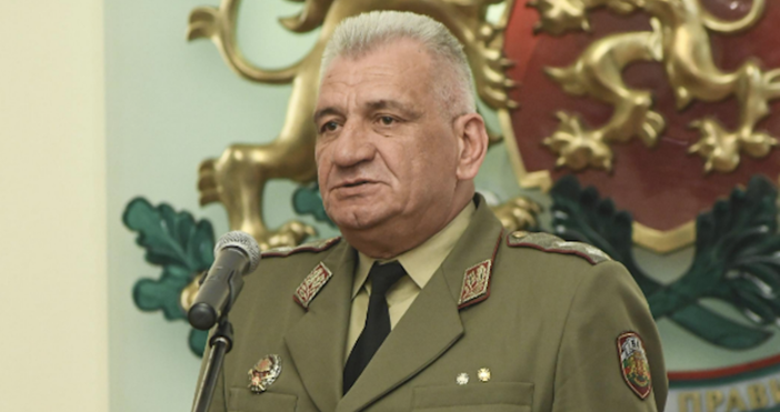 Отдаваме последна почит към началника на отбраната генерал Андрей Боцев  Траурната