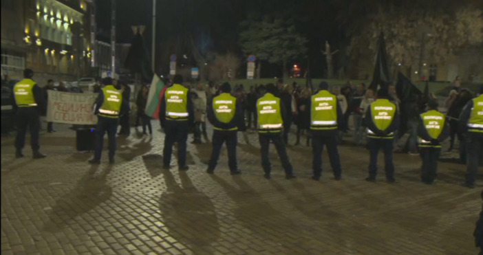 Кадър БНТБезсънна нощ критични ситуации и обвинения в насилие в