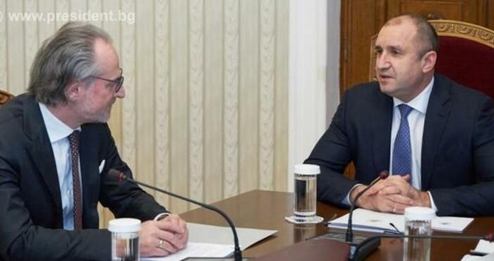 Президентът Румен Радев се срещна с председателя на Върховния касационен съд Лозан Панов