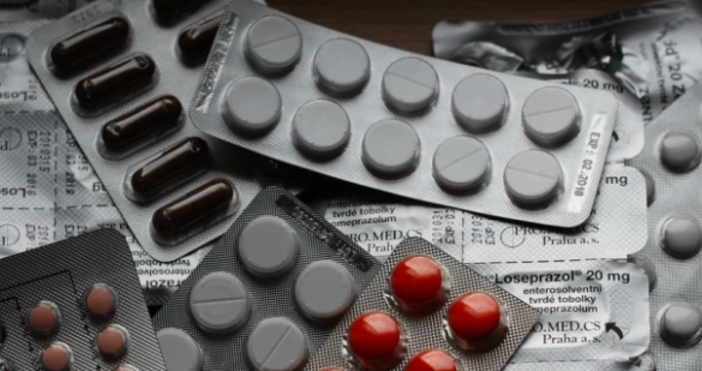 Парламентът реши аптеките да могат да отпускат лекарства само с