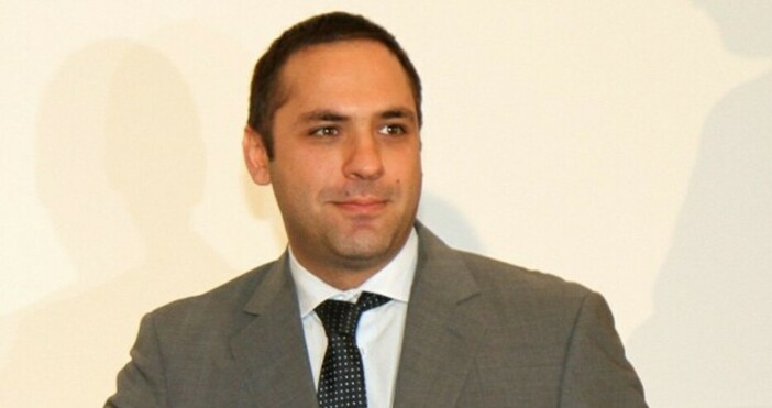 Снимка БулфотоМинистърът на икономиката Емил Караниколов е първият български министър