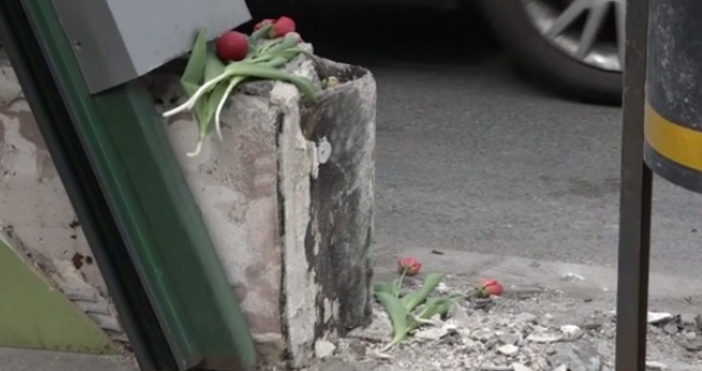 Кадър Новини бгБлизки и роднини на телевизионния водещ Милен Цветков поставиха цветя на