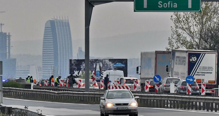 Снимка: БулфотоОтпадат часовите ограничения за влизане и излизане в София,
