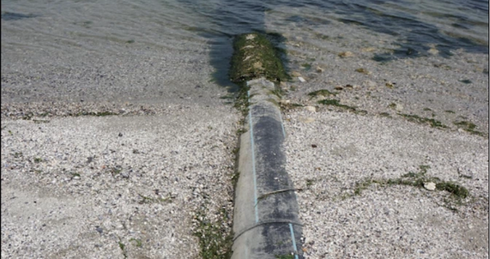Снимка БулфотоАвариралият участък от тръбопровода във Варненското езеро е открит