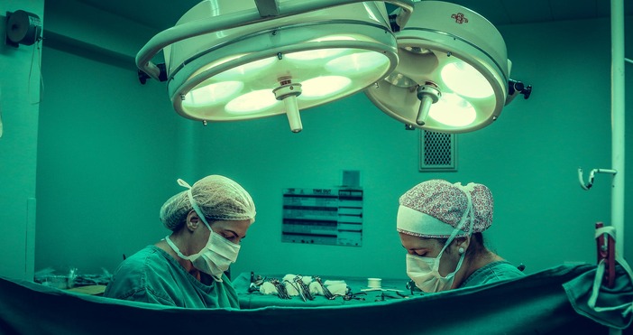 Снимка PexelsЛекари от старозагорска болница извадиха близо половин килограм желязо