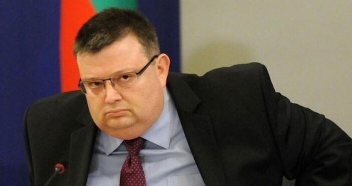 Кадър ДарикБившият главен прокурор и настоящ председател на КПКОНПИ Сотир