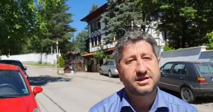 Съпредседателят на Демократична България  Христо Иванов продължава със своите инициативи
