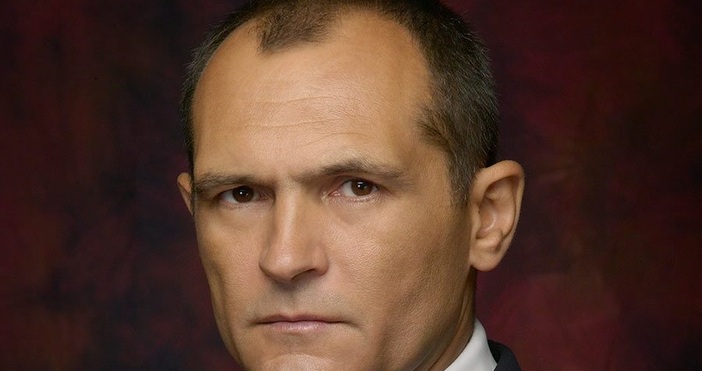 Кадър Фейсбук Васил Божков Хунтата взима заложници Това написа в профила