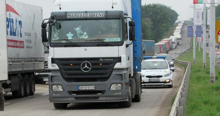 Снимка Булфото архивПревозвачи от Русе излязоха на протест с искане