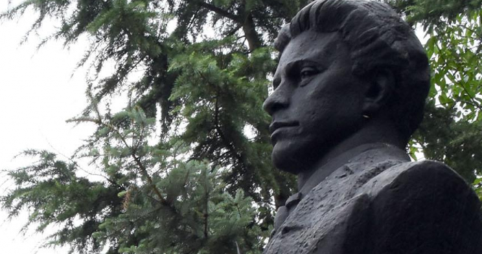 снимка Булфото183 ата годишнина от рождението на Апостола на свободата Васил