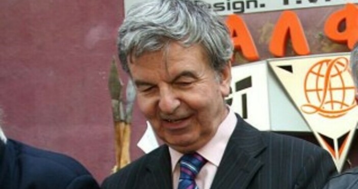 Снимка БулфотоПоклонението пред тленните останки на актьора Васил Стойчев ще