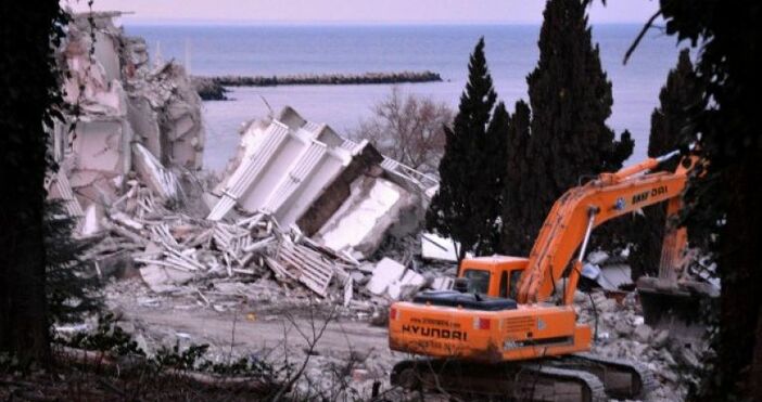 снимка БулфотоДелото за срутването на хотел Вероника отново се връща