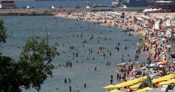 видео luboslovie bgснимка Булфото архивМасово преплуване във Варна с наслов Хиляда по