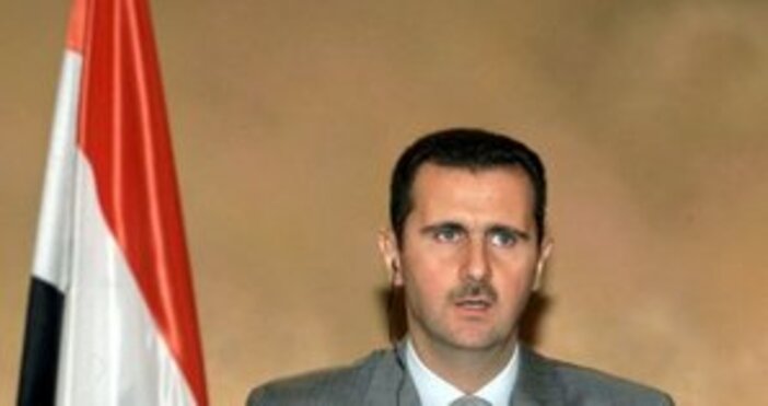 Снимка Булфото архивСирийският президент Башар Асад е припаднал в парламента на страната
