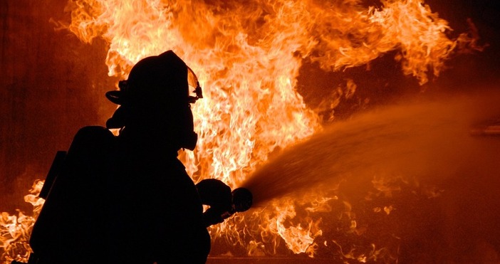 БНРфото  pixabay comГолям пожар гори на гръцкия полуостров Пелопонес  Няма пострадали съобщават от