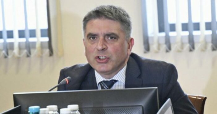Нов скандален пост на правосъдният министър Данаил Кирилов се разпространява