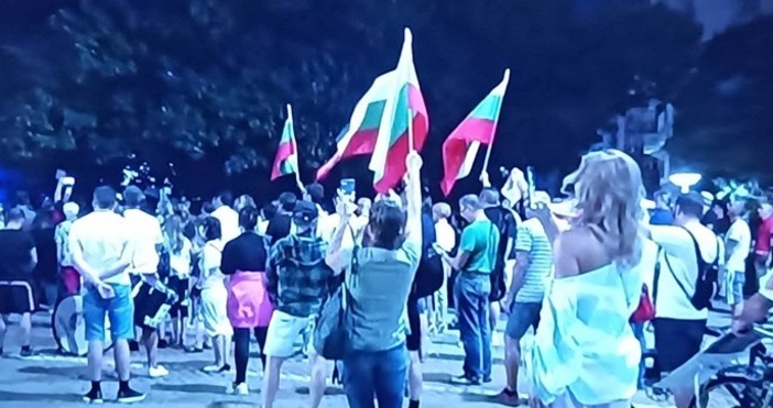 Кадър БСТВЗа 50 а поредна вечер в София са се събрали