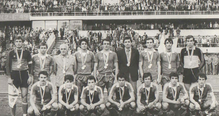 Снимка Народно дело архивЛегендарният десен бек на Спартак Енчо Недев