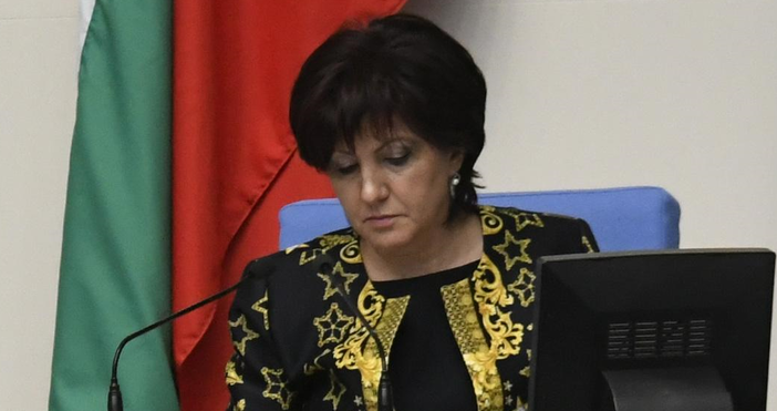 Снимка БулфотоПредседателката на Народното събрание Цвета Караянчева защити предложението на