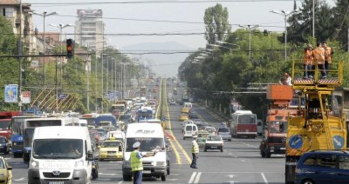 Снимка Булфото След като снощи протестиращите разположиха отново палатки за няколко