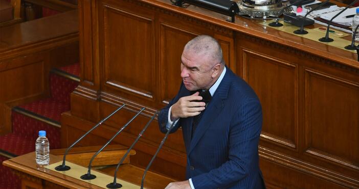 Снимка: БулфотоСоциалният министър Сачева се изпусна по БТВ днес, че
