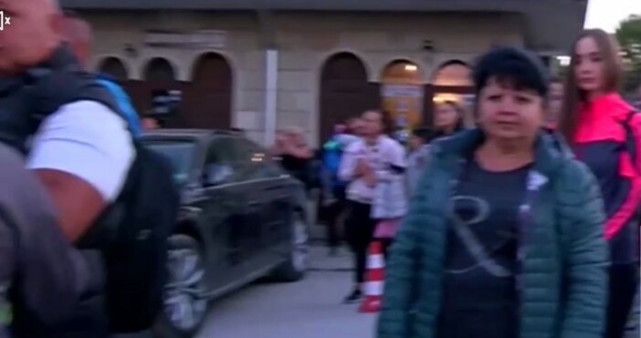 кадър Нова твВ навечерието на Кръстовден хиляди вярващи се събират