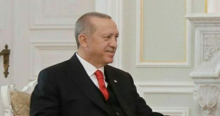 Снимка БулфотоТурският президент Реджеп Тайип Ердоган нарече днес френския си