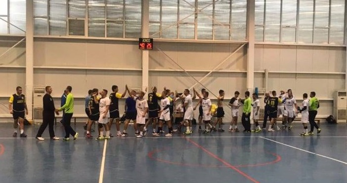 Снимки ХК СпартакХандбалният Спартак Вн победи с 40 25 Левски в