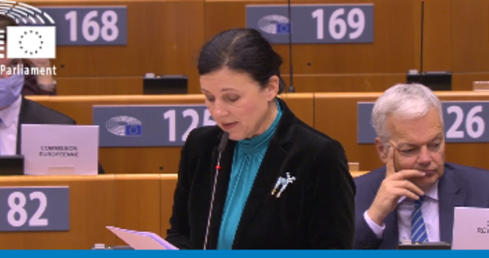 Европейският парламент дебатира върховенството на закона и сигуацията в България,