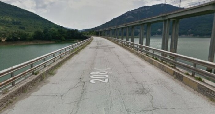 Снимка Google StreetViewНай краткият път от Варна до южна България няма