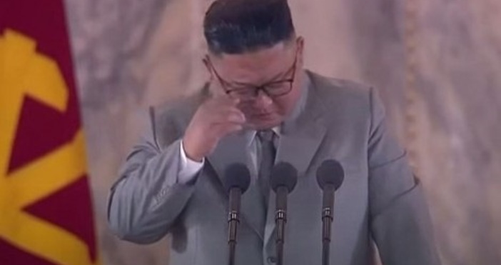 Ким Чен-ун се разплака по време на изявлението си на