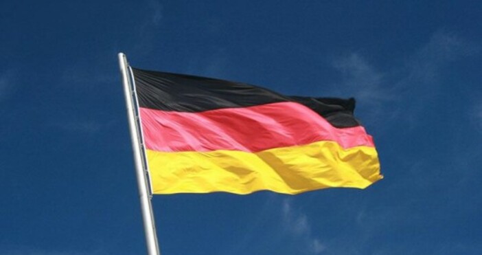 Снимка flagove comЗатягане на мерките влиза в сила от днес в Германия