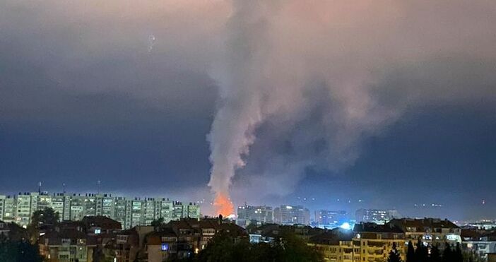 снимка Анита Агопян Голям пожар в централната част на Варна в