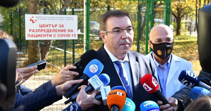 Снимка БулфотоЗдравният министър Костадин Ангелов направи изявление в което успокои