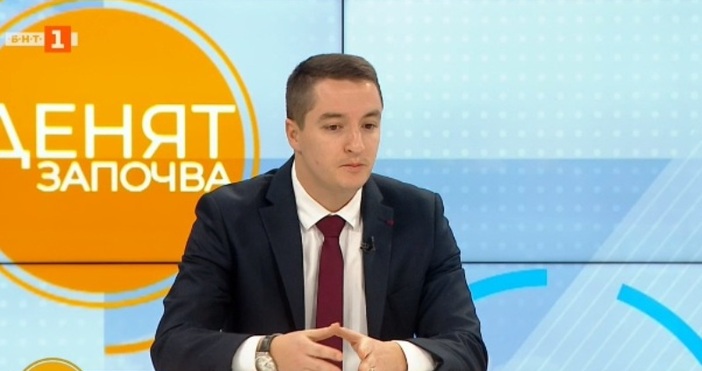 Редактор  e mail  кадър БНТБойко Борисов изтърва управлението на държавата така както изтърва