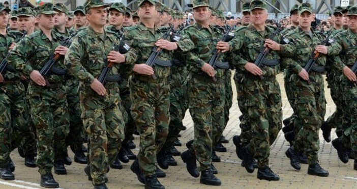 Снимка: БулфотоСухопътните войски честват днес своя боен празник. Навършват се 135 години