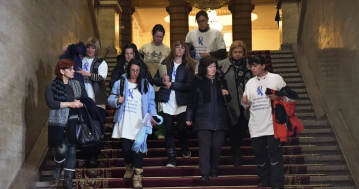 Снимка БулфотоМедицинските сестри излязоха с официална позиция за очакваното налагане на локдаун в България Българската