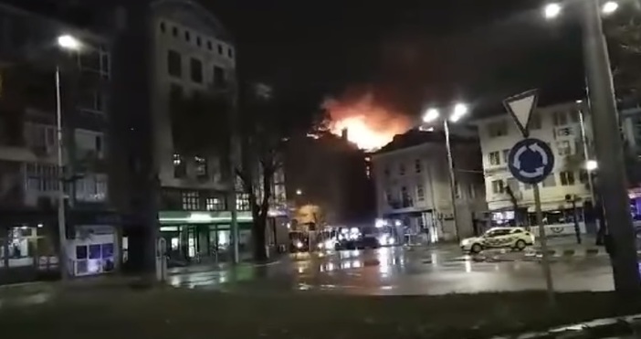 Кадри Голям пожар е имало до ЖП гарата във Варна